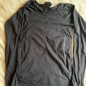 lululemon stretchy long sleeve